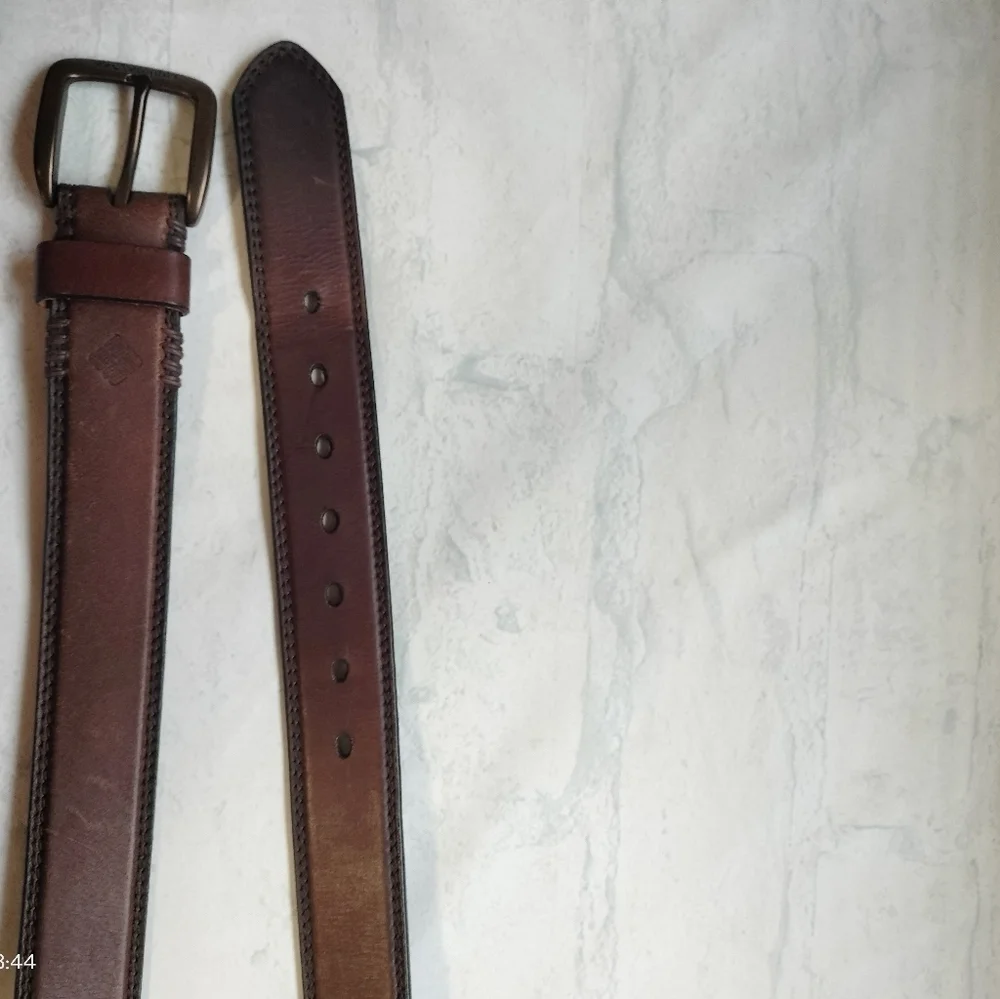 Columbia Men's Brown Genuine Leather Belt Sz 44 Metal Buckle